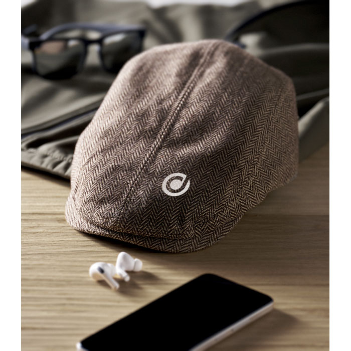 BLIND PEAK - Newsboy platte pet 335g/m²